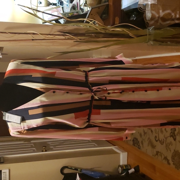 Large Vera Modano Multi-Colored Shirt dress - Picture 2 of 8